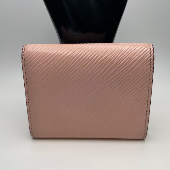 LOUIS VUITTON Twist Rose Ballerine Epi Leather Compact Wallet - Preowned - Picture 2 of 15
